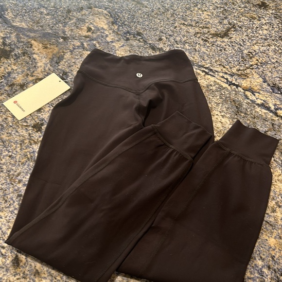 Brand New with Tags Lululemon Size 0 Align HR Jogger - Picture 4 of 7